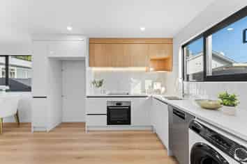 8/44 Avenue Road, Otahuhu