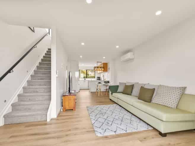  7/27 Carole Crescent, Pakuranga