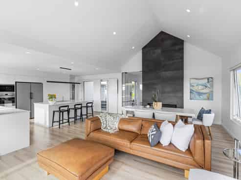 30 Pacific Cliffs Drive, Gulf Harbour