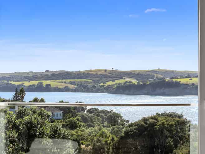 30 Pacific Cliffs Drive, Gulf Harbour