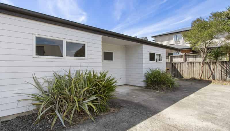 28D Lorne Street, Melville