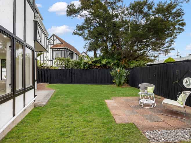 3/15 Swanson Road, Henderson