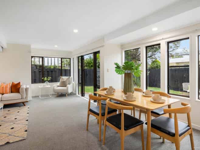 3/15 Swanson Road, Henderson