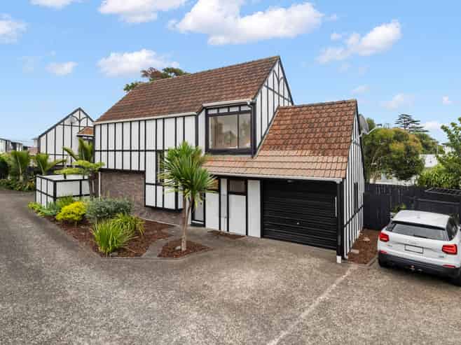 3/15 Swanson Road, Henderson