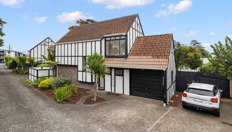 3/15 Swanson Road, Henderson