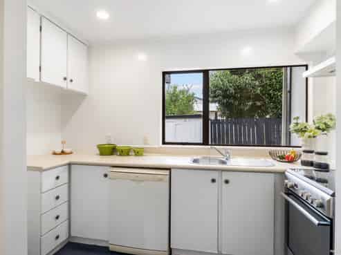 3/15 Swanson Road, Henderson