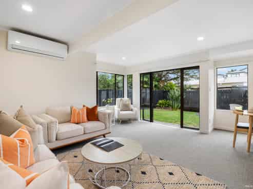 3/15 Swanson Road, Henderson