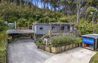 12 Chenery Road, Red Beach