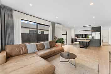 8 Kuinga Street, Milldale