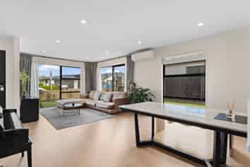 8 Kuinga Street, Milldale