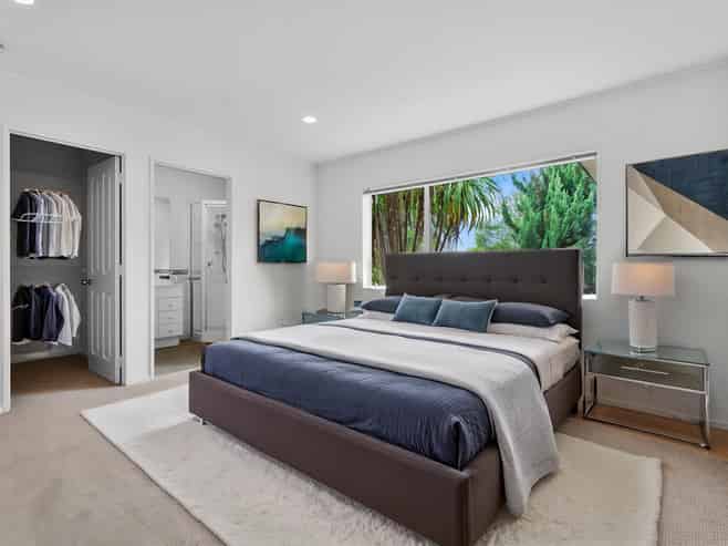 8 Hagen Close, Golflands