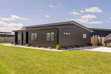 12 Park Lane, Whitianga