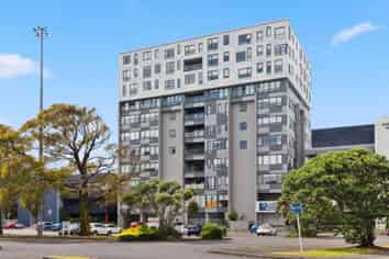 807/17 Putney Way, Manukau