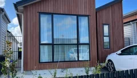 17 Matakohe Road , Westgate