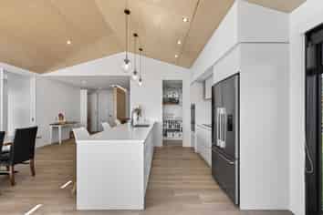 22 Eric Crozier Road, Darfield