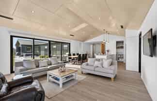 22 Eric Crozier Road, Darfield