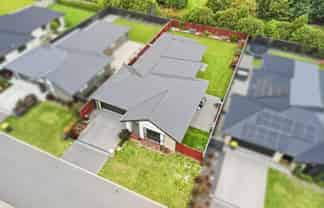 16 Pallid Green, Rolleston