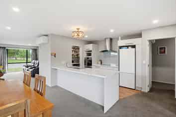 16 Pallid Green, Rolleston