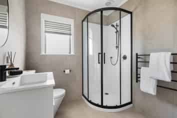 1/134 St Johns Road, Saint Johns