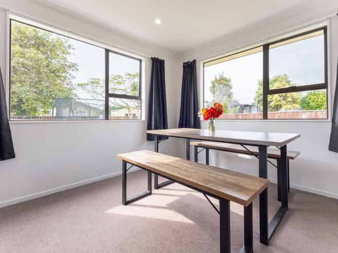 64 Atkinson Avenue, Otaki Beach