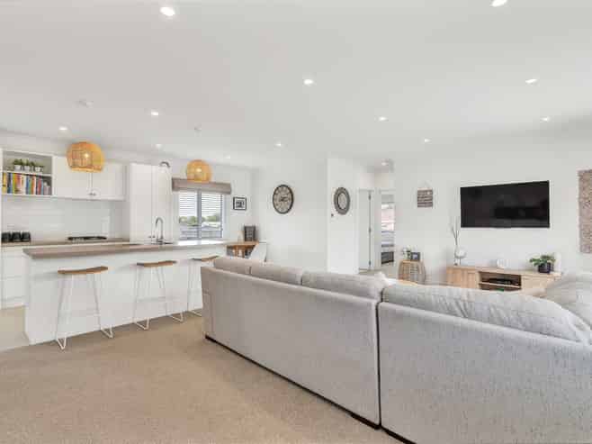 54A Cloten Road, Stratford