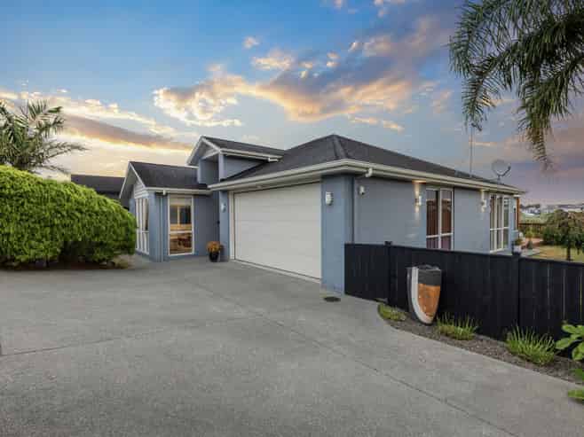 21 Flavell Drive, Orewa