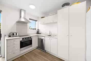 49 Chiefs Court, Hamilton East