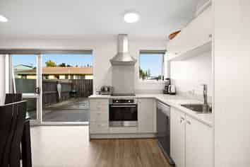 49 Chiefs Court, Hamilton East