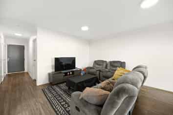 49 Chiefs Court, Hamilton East