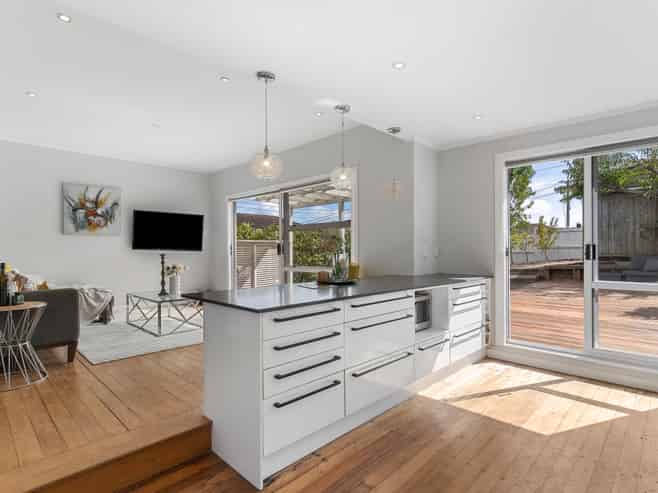 32 Fairlands Avenue, Waterview