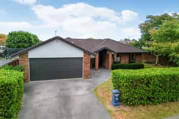 10 Wiltshire Drive, Huntington