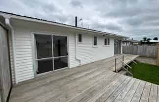 25 Hill Crescent, Papakura