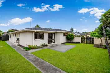 1 Elrita Place, Conifer Grove