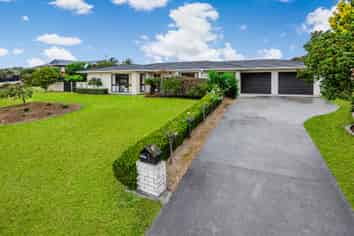 1 Elrita Place, Conifer Grove