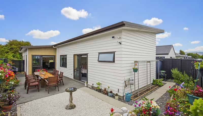 12 Enereta Road, Otaki