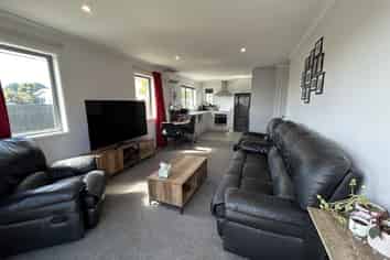 3 Tamarisk Place, Parklands