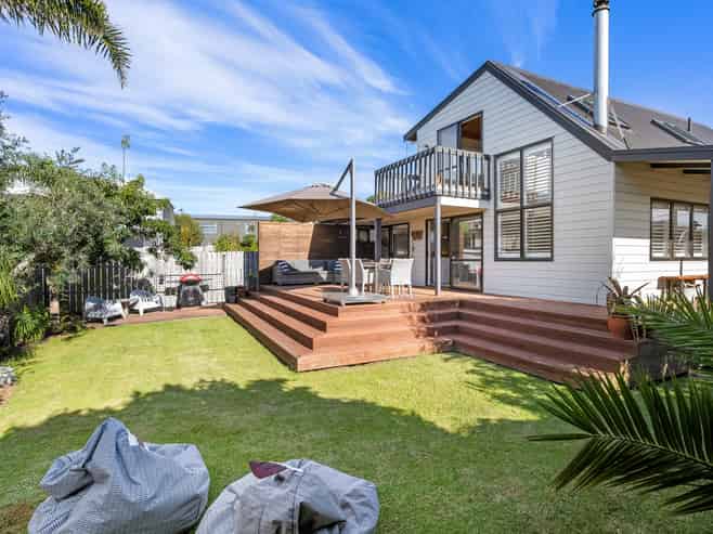 202 Beverley Terrace, Whangamata