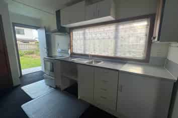 102 Kolmar Road, Papatoetoe