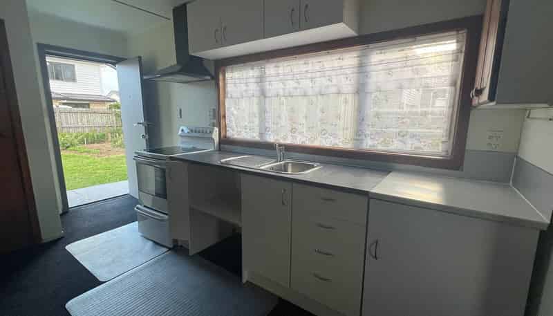 102 Kolmar Road, Papatoetoe