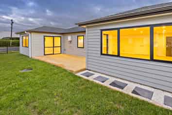 49 Sapwood Crescent, Takanini