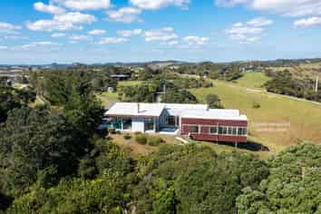 449 Oaia Road, Muriwai Beach, Waimauku