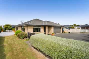 18b Estate Grove, Inglewood
