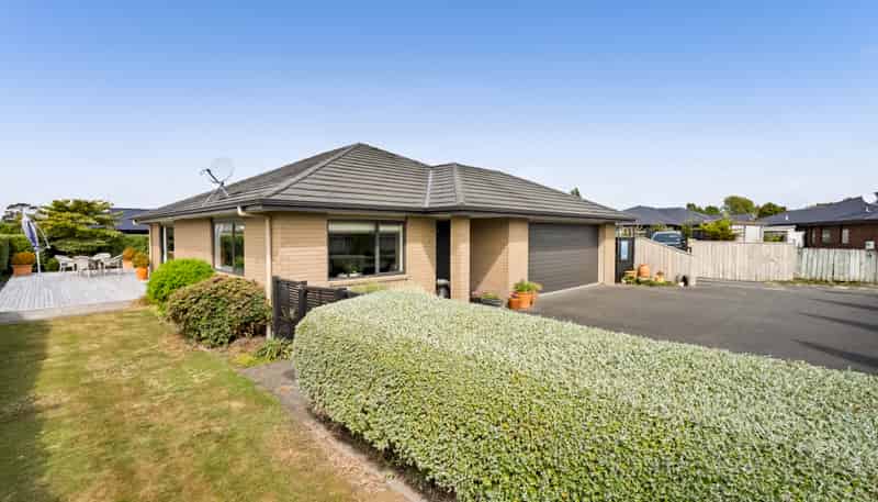 18b Estate Grove, Inglewood
