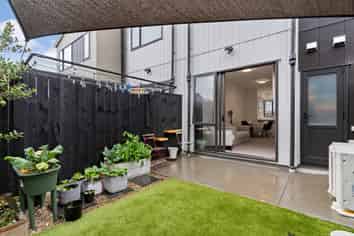 9 Oranga Drive, Westgate