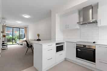 9 Oranga Drive, Westgate