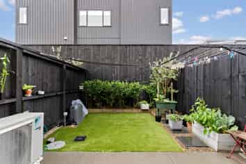 9 Oranga Drive, Westgate