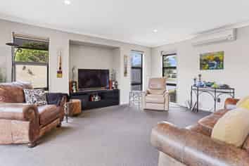 49 Oakwood Drive, Rangiora