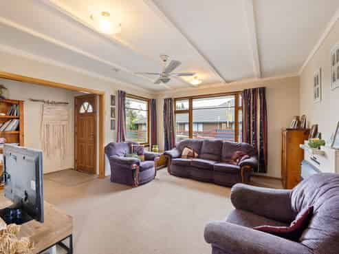 12 Morris Road, Amberley