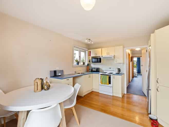 12 Morris Road, Amberley