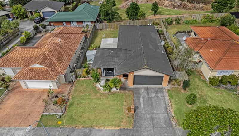 24 Nuneaton Drive, Flat Bush